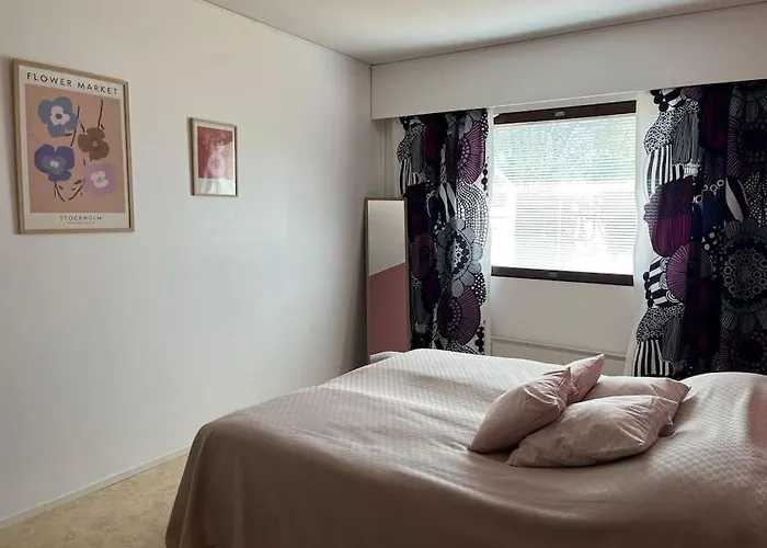 Vaeaeksy Rivitalo 62 M2 Apartamento